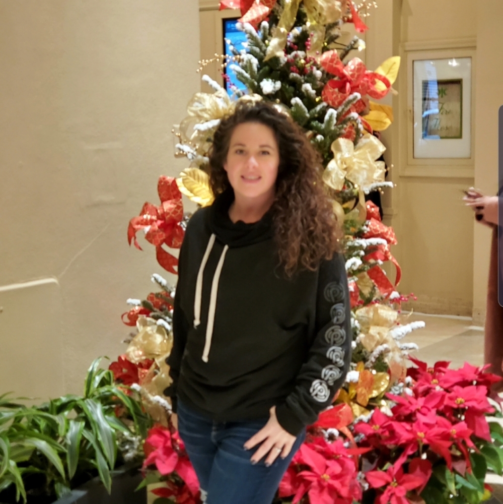 Meet your Posher, Kermo 😁 Thanks for stopping by